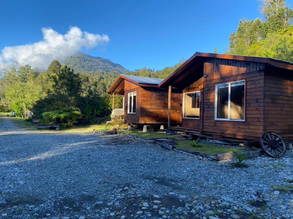 Cabanas & Tinajas Entre Volcanes Hornopiren Kültér fotó
