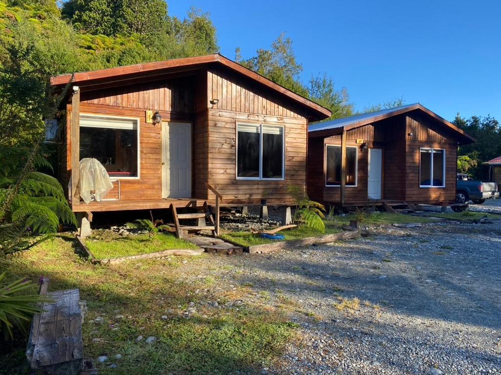 Cabanas & Tinajas Entre Volcanes Hornopiren Kültér fotó