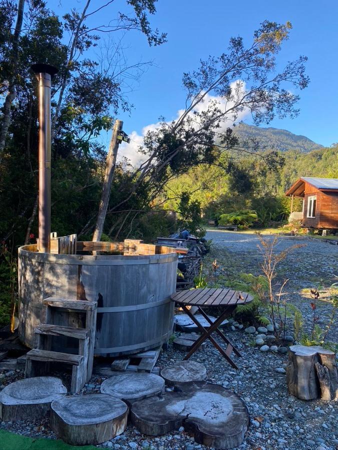 Cabanas & Tinajas Entre Volcanes Hornopiren Kültér fotó
